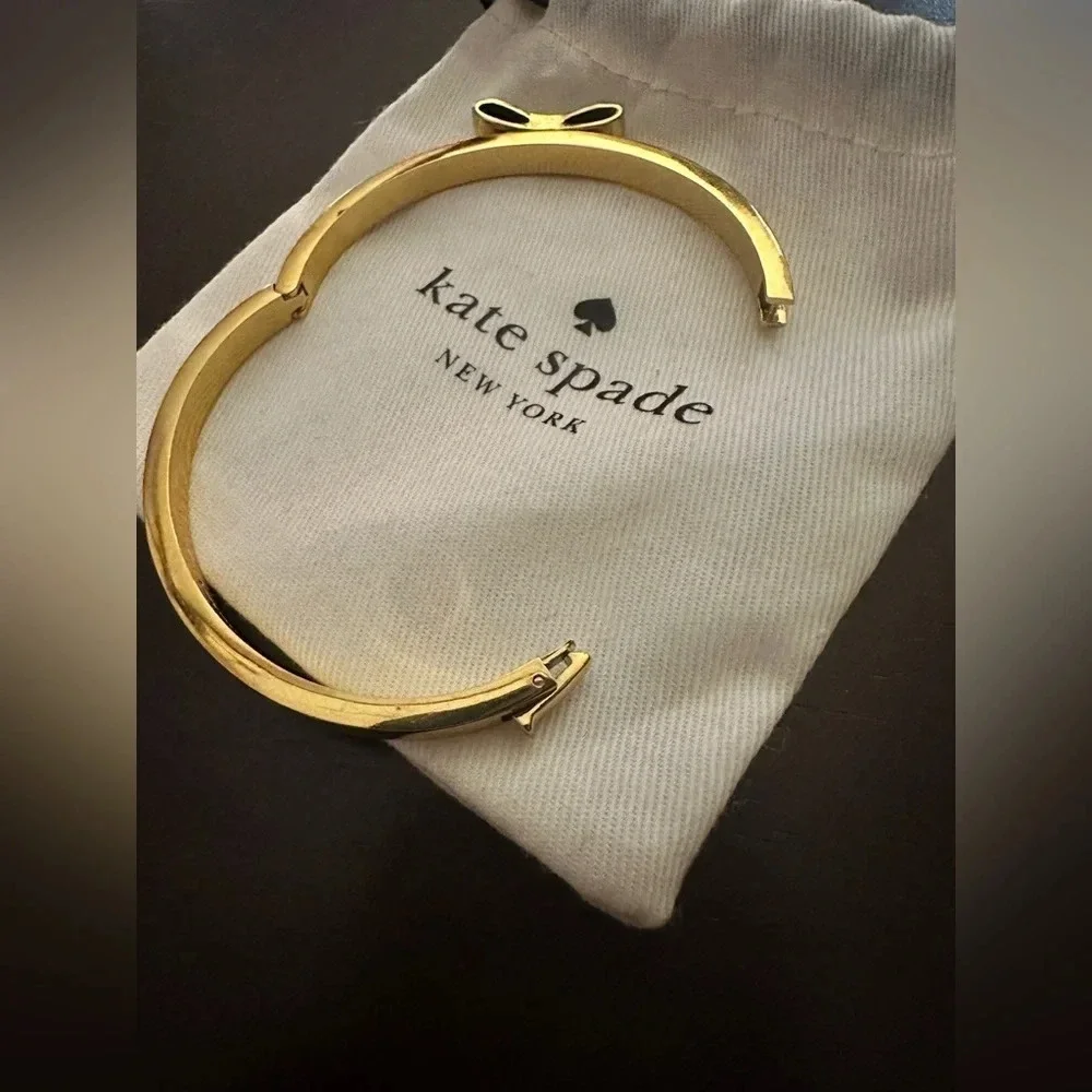 Kate Spade gold bangle bracelet with rhinestone bow - Picture 7 of 8